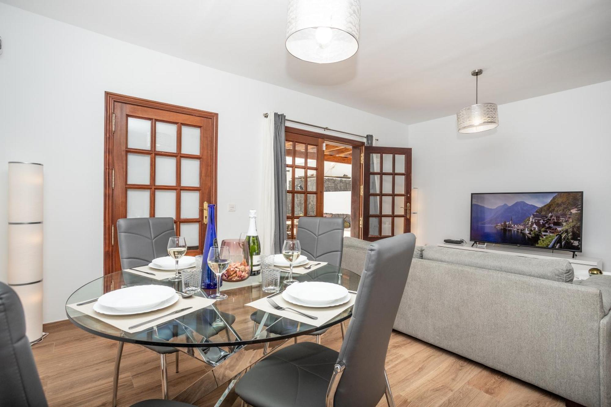 Villa Axular With Heated Private Pool Плая Бланка Екстериор снимка