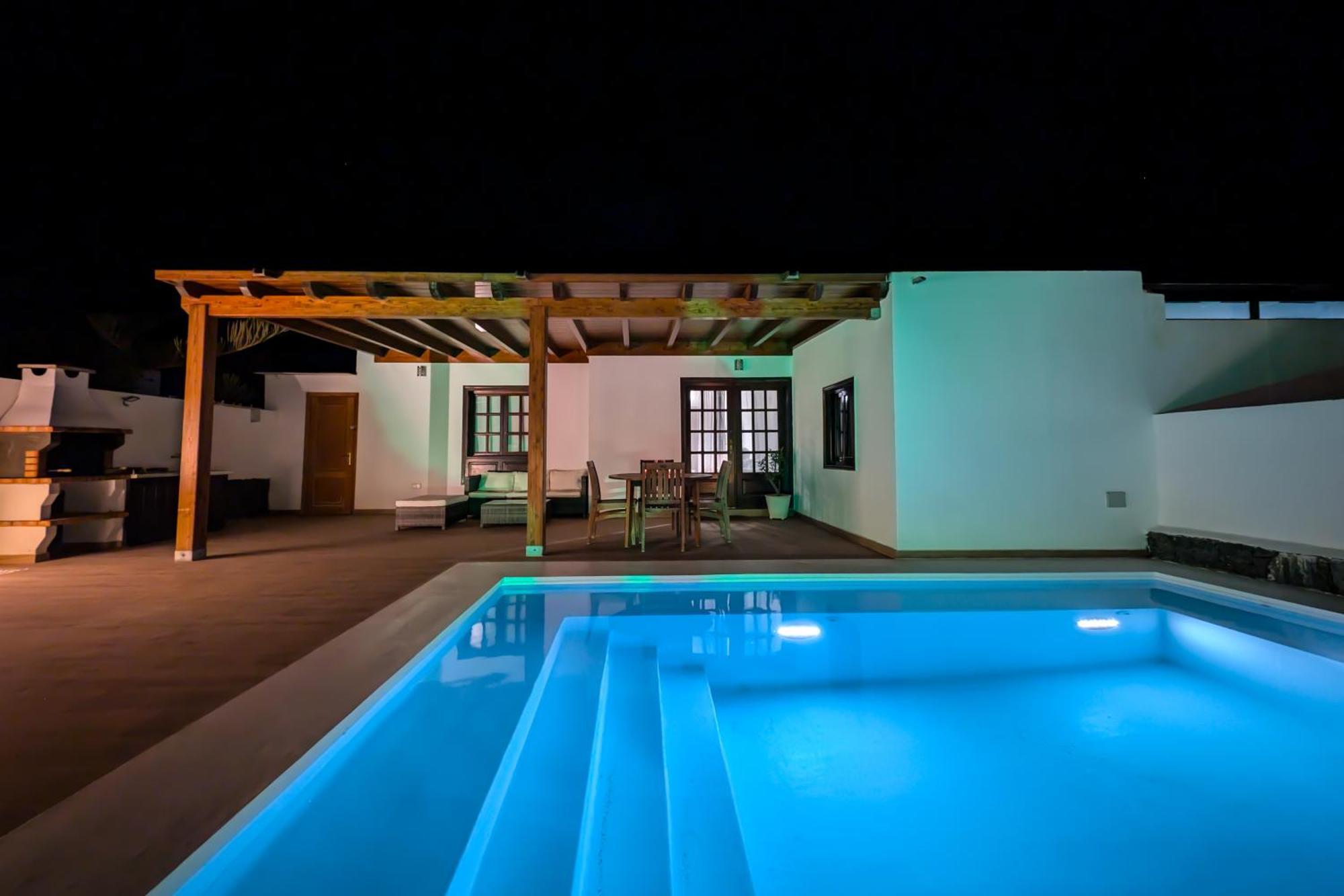 Villa Axular With Heated Private Pool Плая Бланка Екстериор снимка